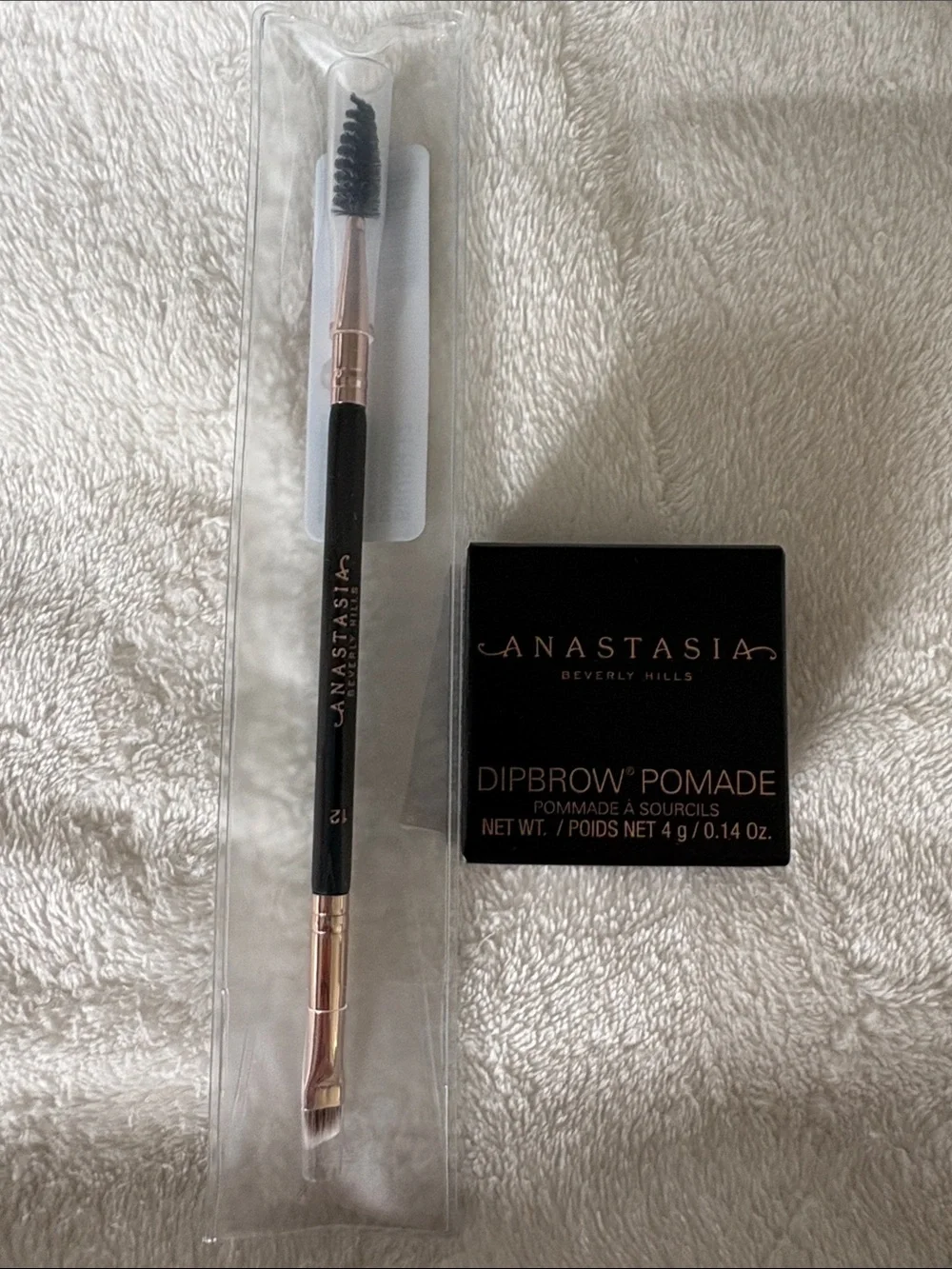 $20💕 ANASTASIA BEVERLY HILLS Dipbrow Pomade + Dual-Ended Eyebrow Brush #12